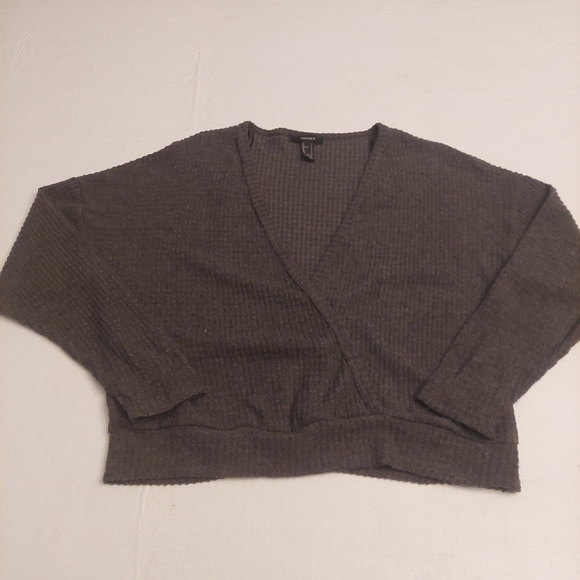 Forever 21 Grey Wrap Front Soft Waffle Knit Oversized Sweater Size Small - Picture 3 of 9